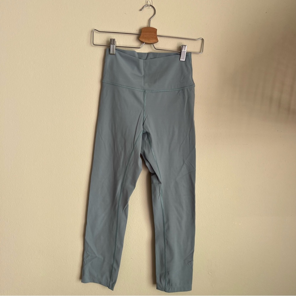 Lululemon wunder under luxtreme leggings light blue